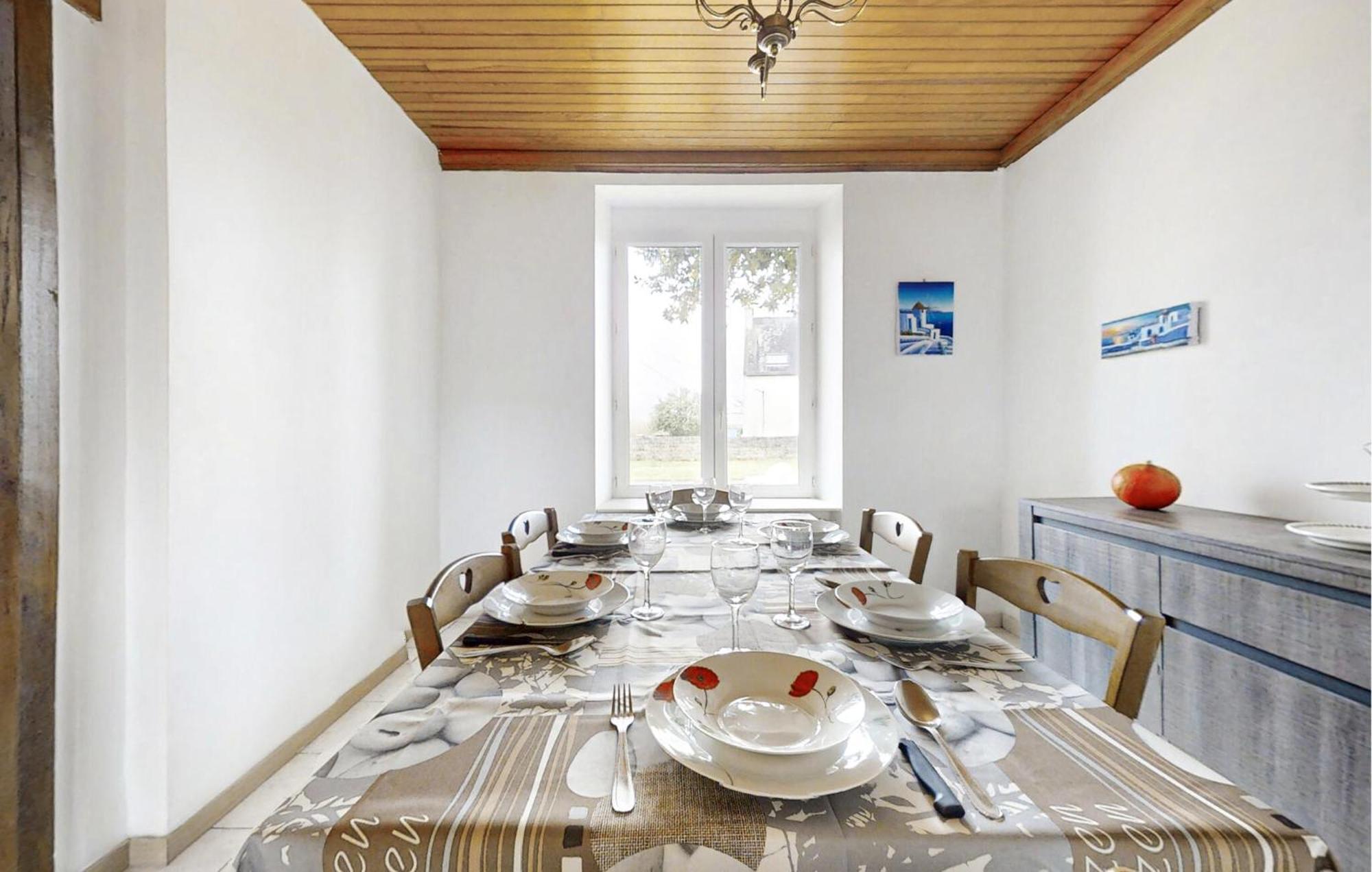 Nice Home In Pont-Aven With Kitchen Exterior photo